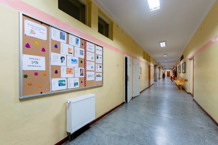 Realizacje gablot informacyjnych
